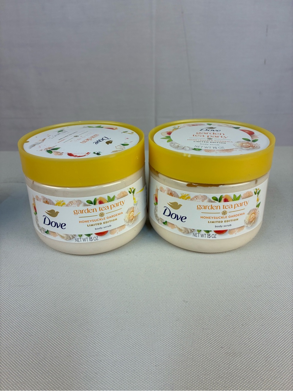 NIP 2 Pk Dove Limited Edition Honeysuckle Gardenia Body Scrub 15 Oz